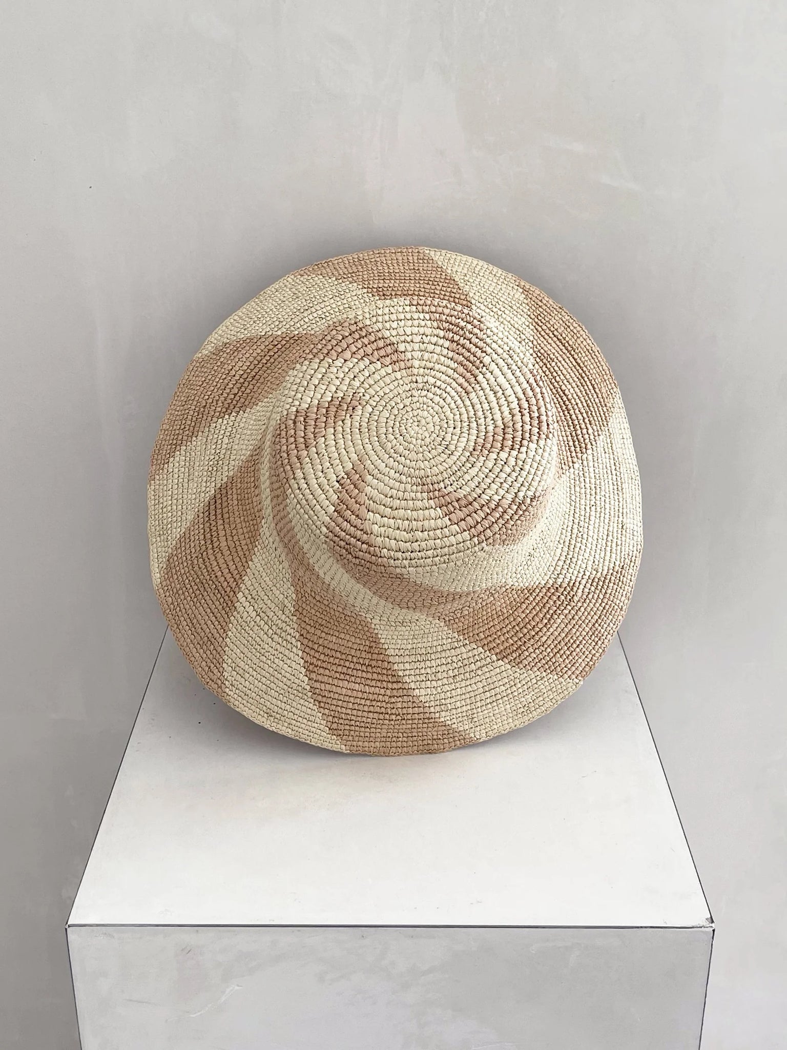 Amira Bucket Hat - Sand & Natural Spiral