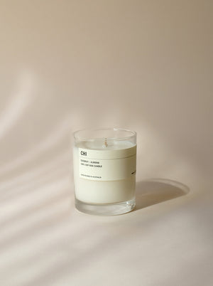 CHI: Cleahttps://admin.shopify.com/store/jai-vasicek/products?selectedView=all&query=posier Tumbler Soy Candle - Coconut / Almond